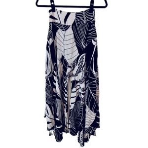 RIO FARM XS Bell Pants Black White Pants Floral Resort Cruise Beach Boho